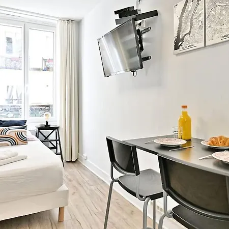 Apartment #marais #bataclan *